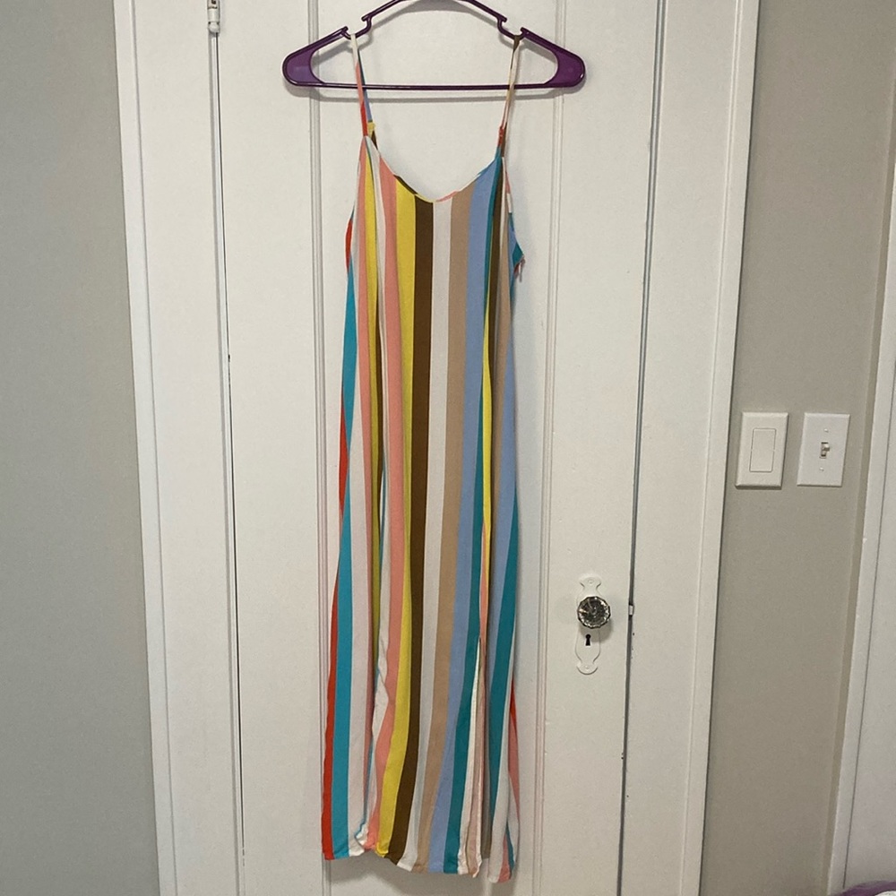 Multicolor stripped midi dress